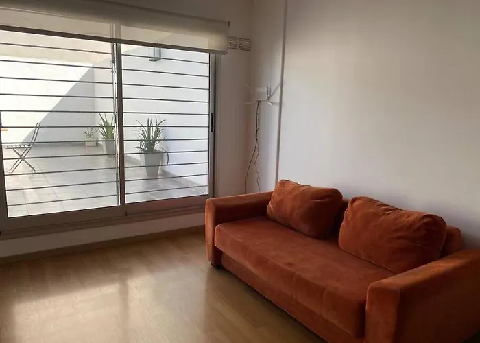 Departamento Para 4 Personas, Con Cochera, A Metros Del Centro De La Ciudad